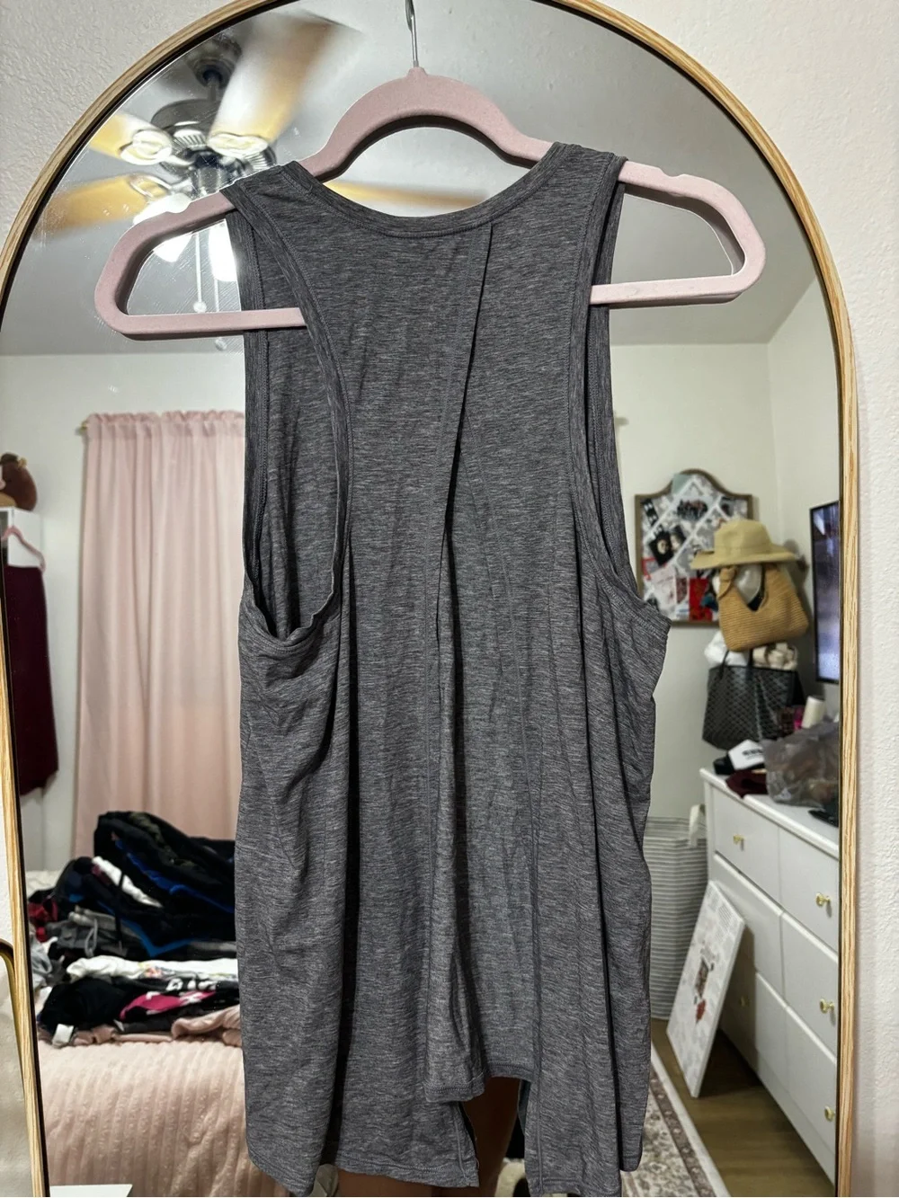 Gap Tank - Picture 2 of 2